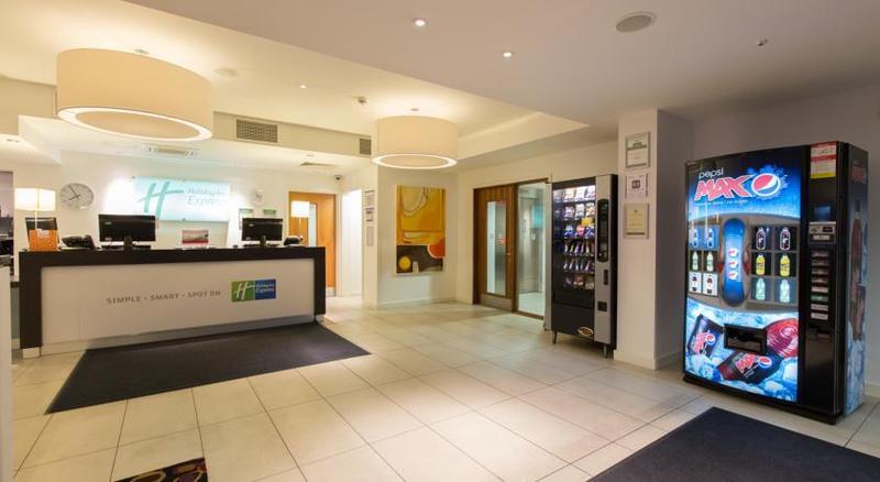 Holiday Inn Express Birmingham South A45, An Ihg Hotel Екстер'єр фото