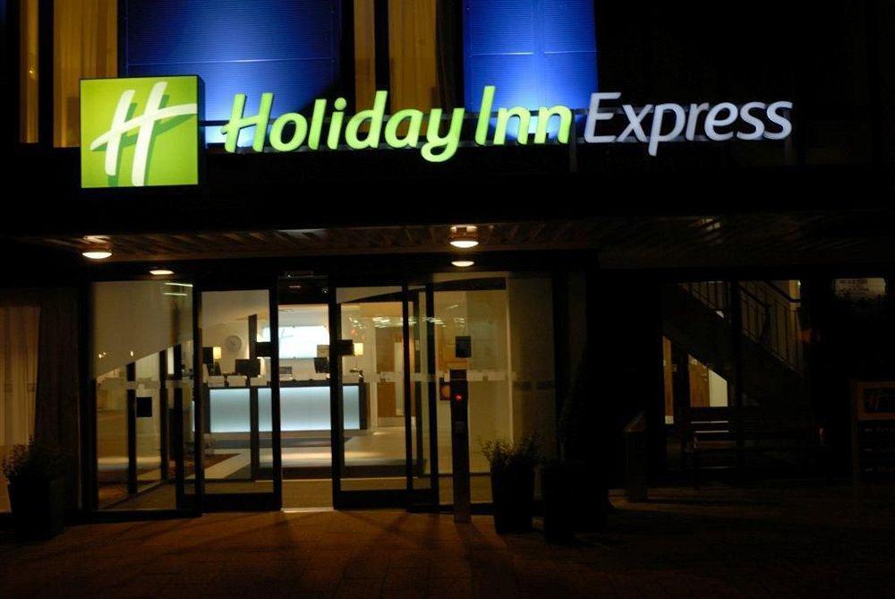 Holiday Inn Express Birmingham South A45, An Ihg Hotel Екстер'єр фото